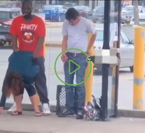 Homeless woman gets fuck by African man
