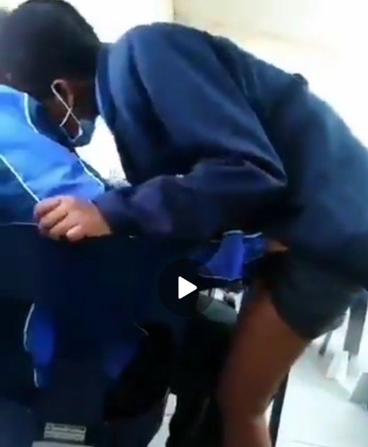Shs teen student hardly to received senior student dick
